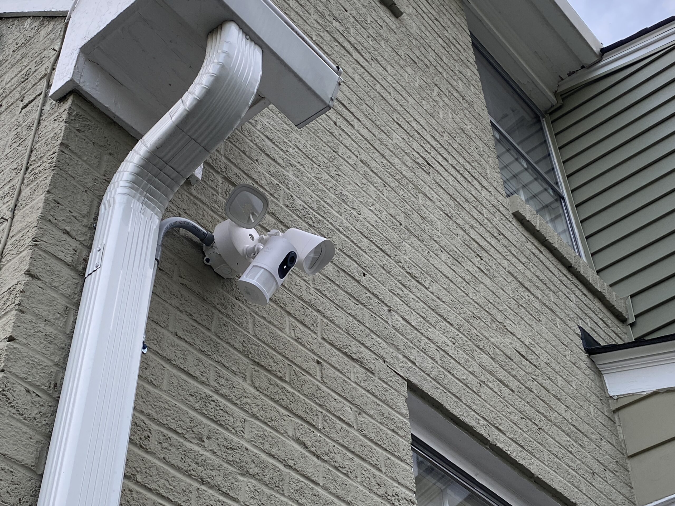 Wireless vs. Wired Security Cameras | Pros and Cons